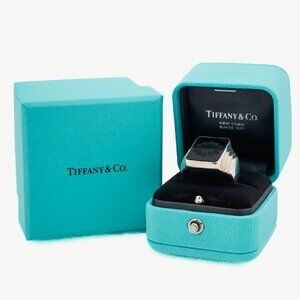 Tiffany & Co. Ziegfeld Collection The Great Gatsby Onyx Daisy Ring